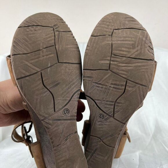 Miz Mooz Women's Wedge Sandal Size 9-9.5 - Picture 7 of 7